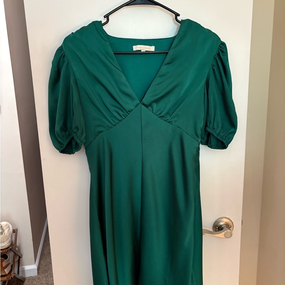 Olivaceous Emerald Puff Sleeve V-Neck Sundress